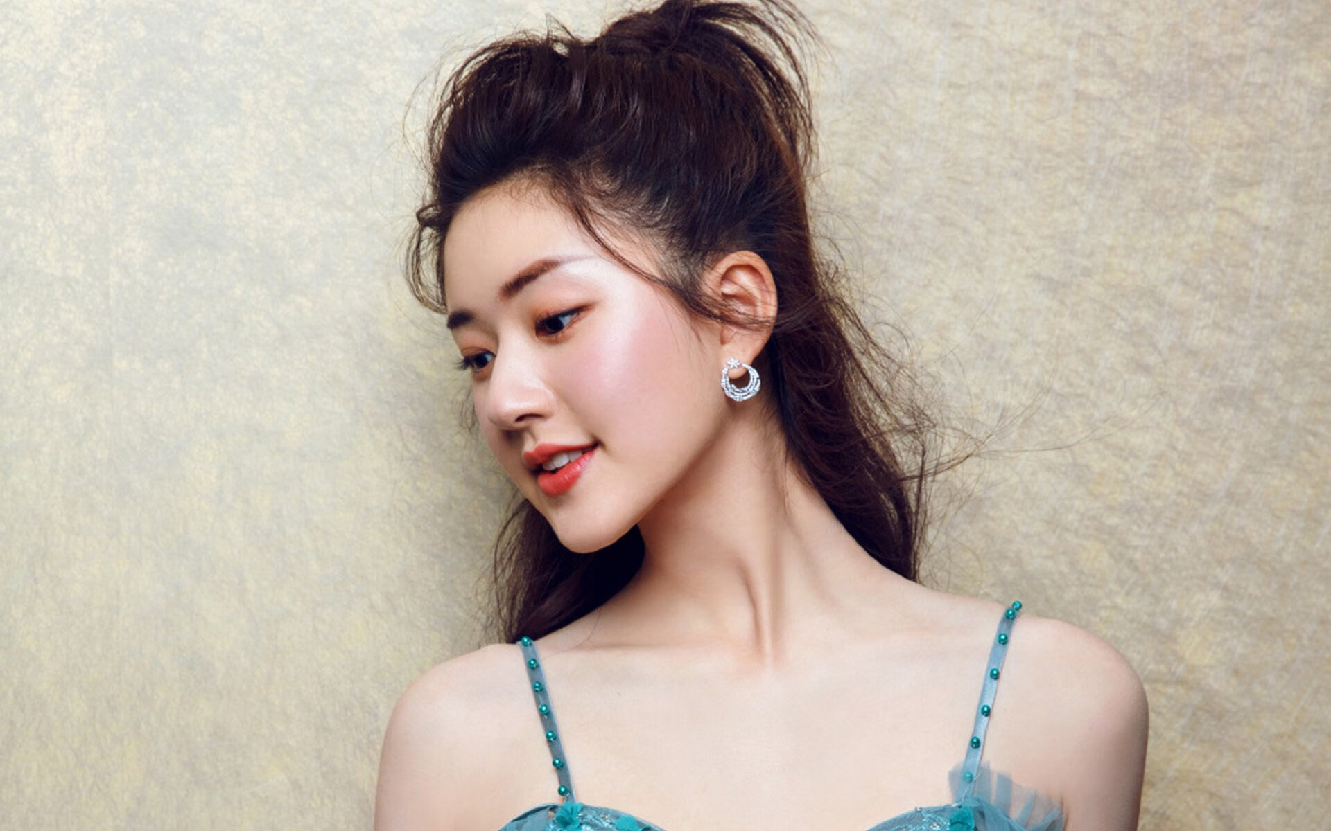 九游游戏-南特中场衔接合理提升控球流畅度，南特对里昂的比分预测